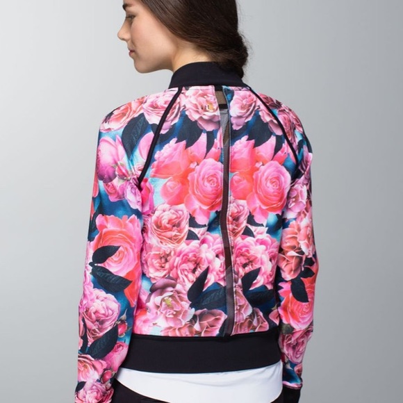 Lululemon om me home jacket - Picture 3 of 10